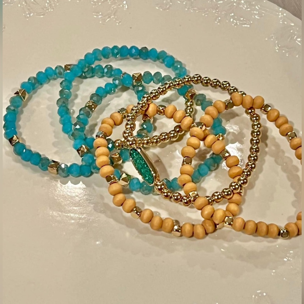 Park lane tranquility 6 stretchy bracelet new with out tags.